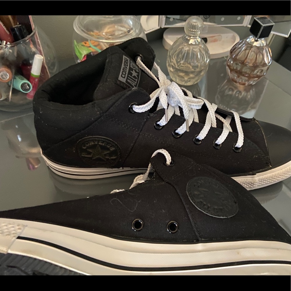 NEW Men’s Converse Chuck Taylor sneakers